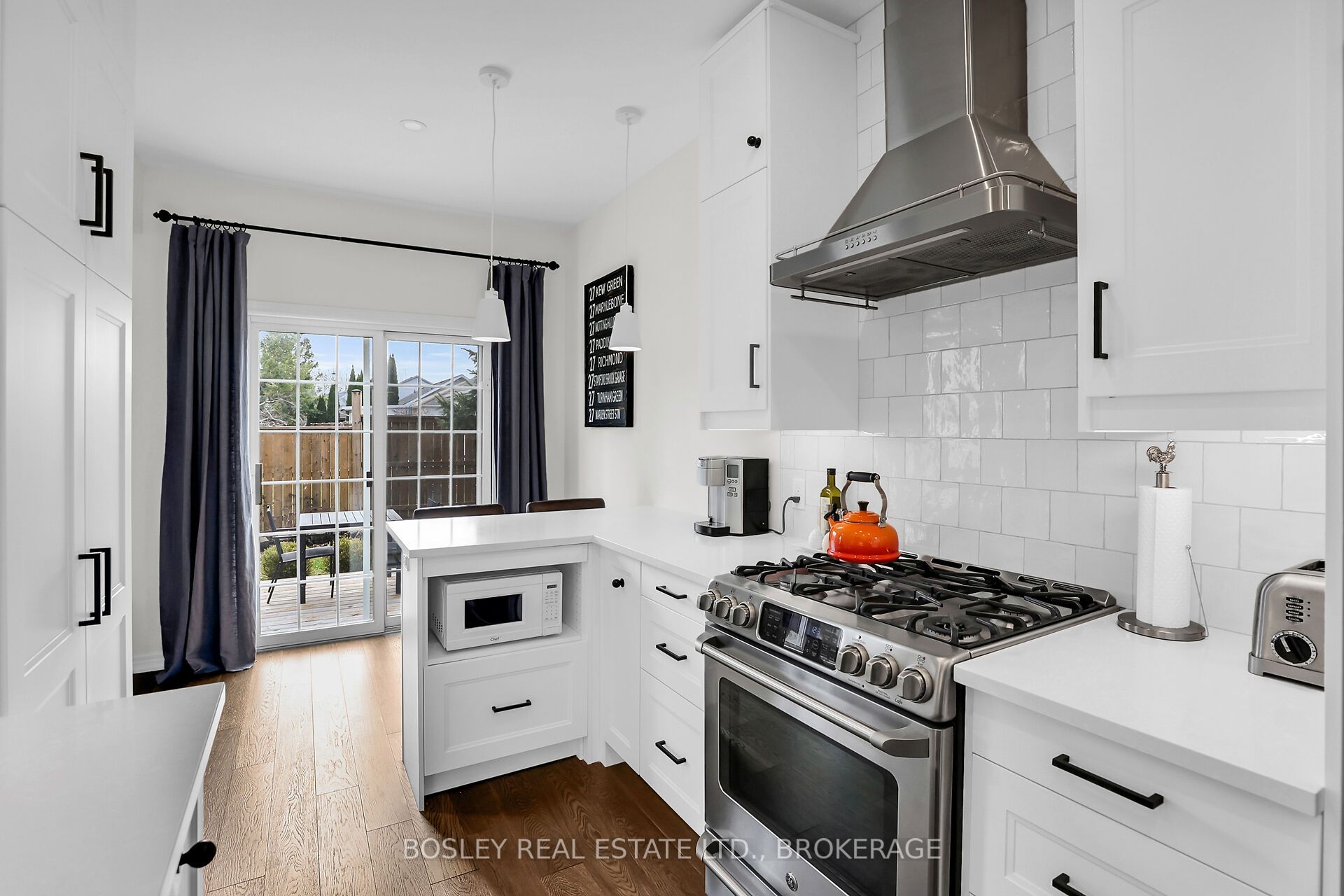 608 Simcoe St Property Photo 12