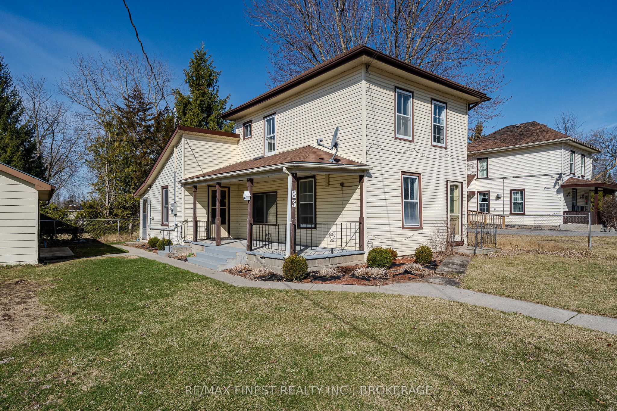 83 College Street Property Photo