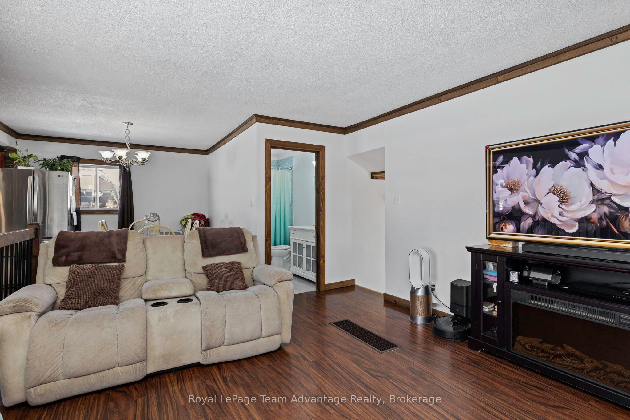 296 High St Property Photo 8