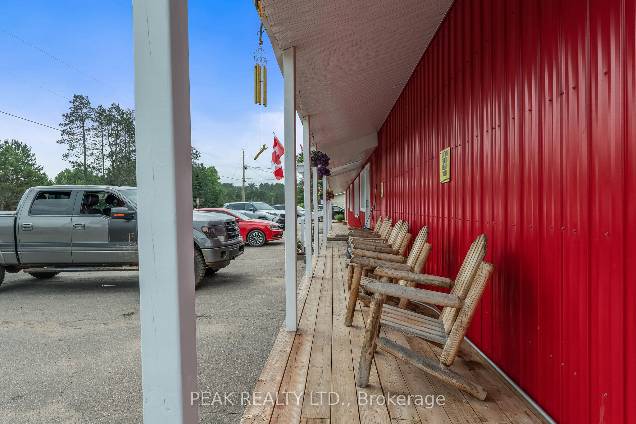 26047 Hwy 41 Property Photo 6