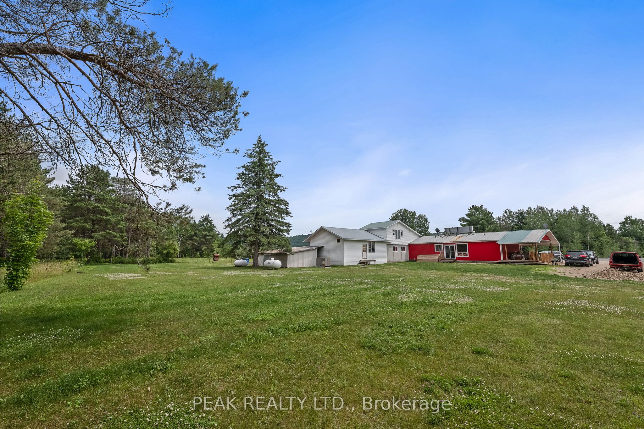 26047 Hwy 41 Property Photo 33