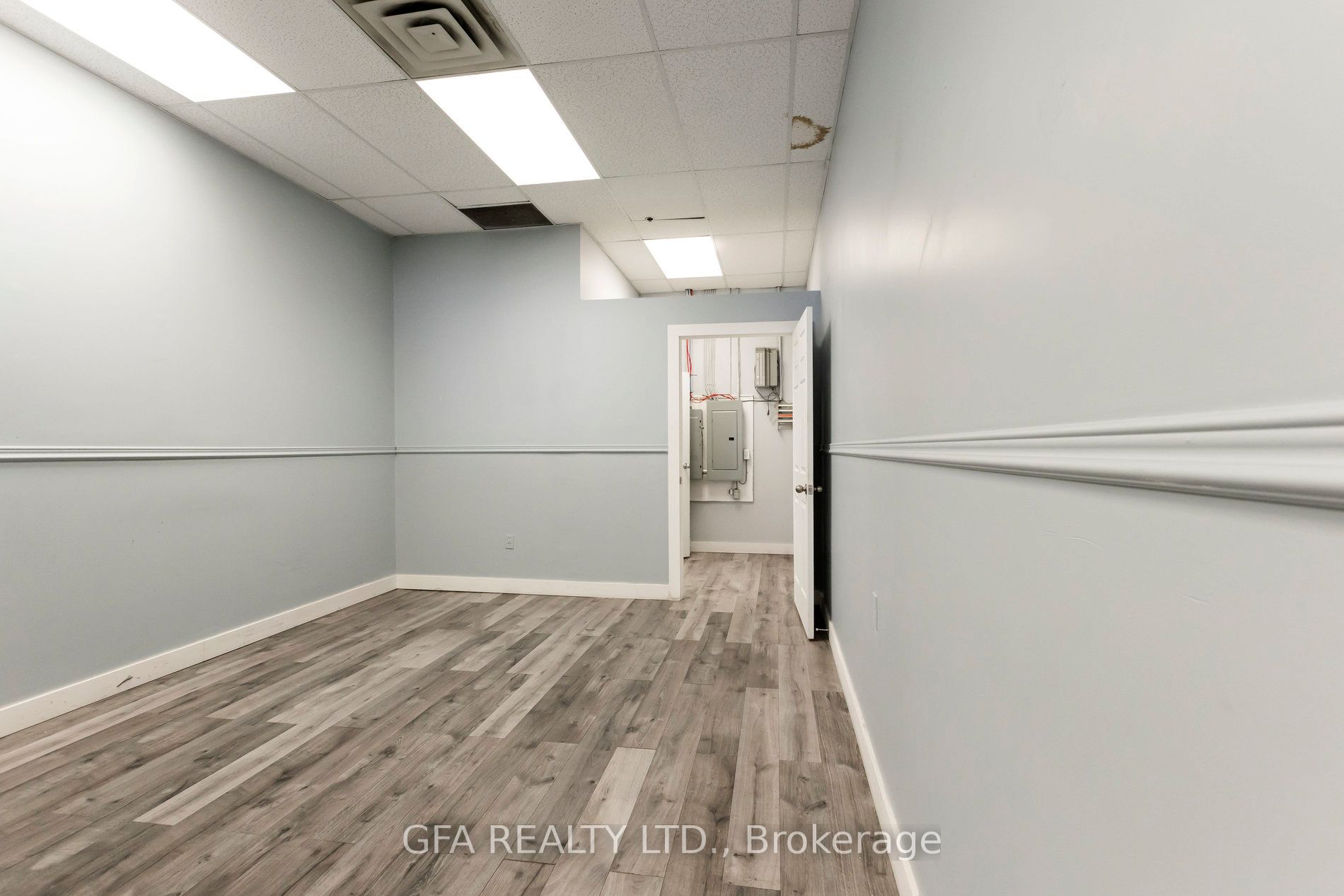 #e - 10 Stanley Street Property Photo 15