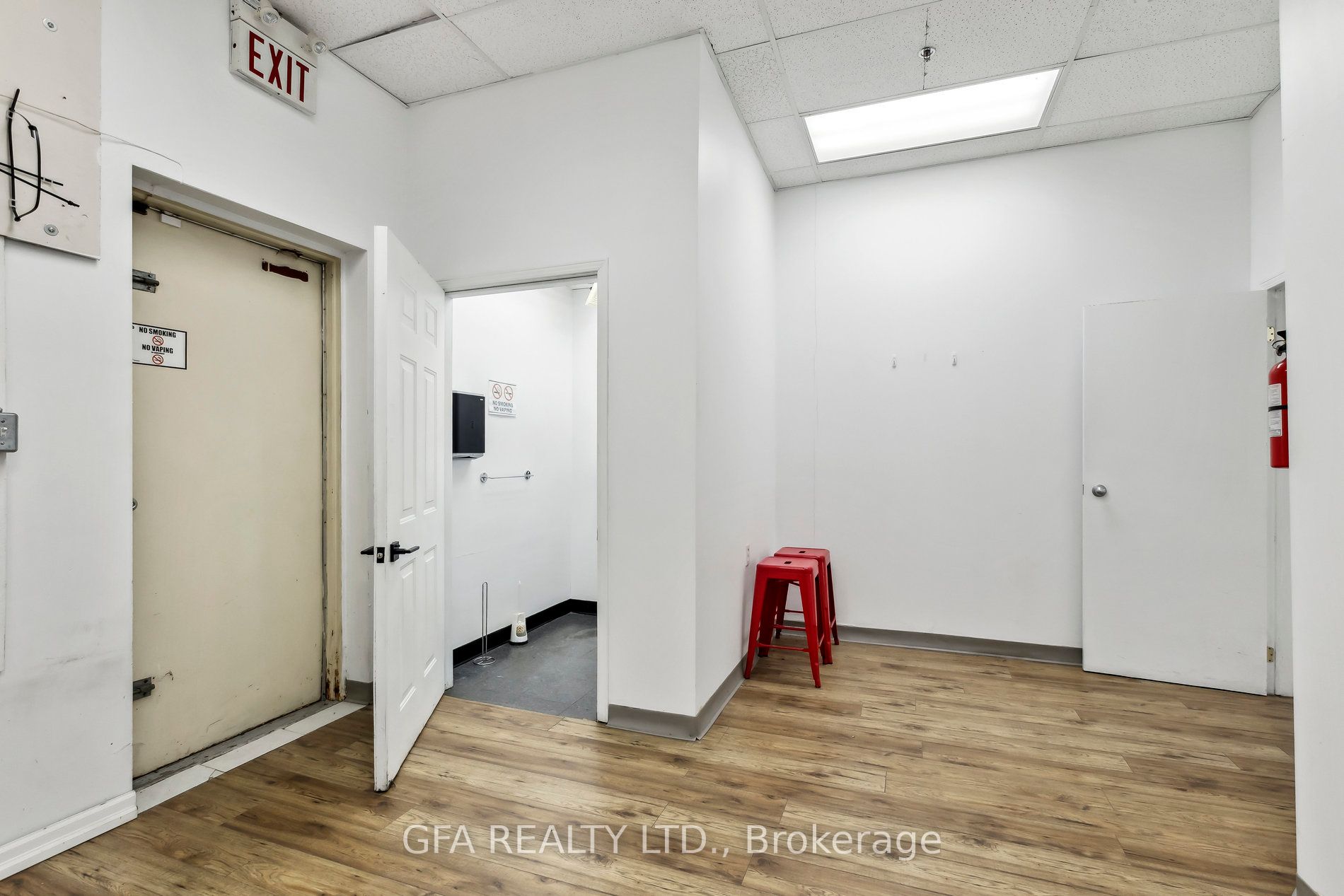 #f - 10 Stanley Street Property Photo 19
