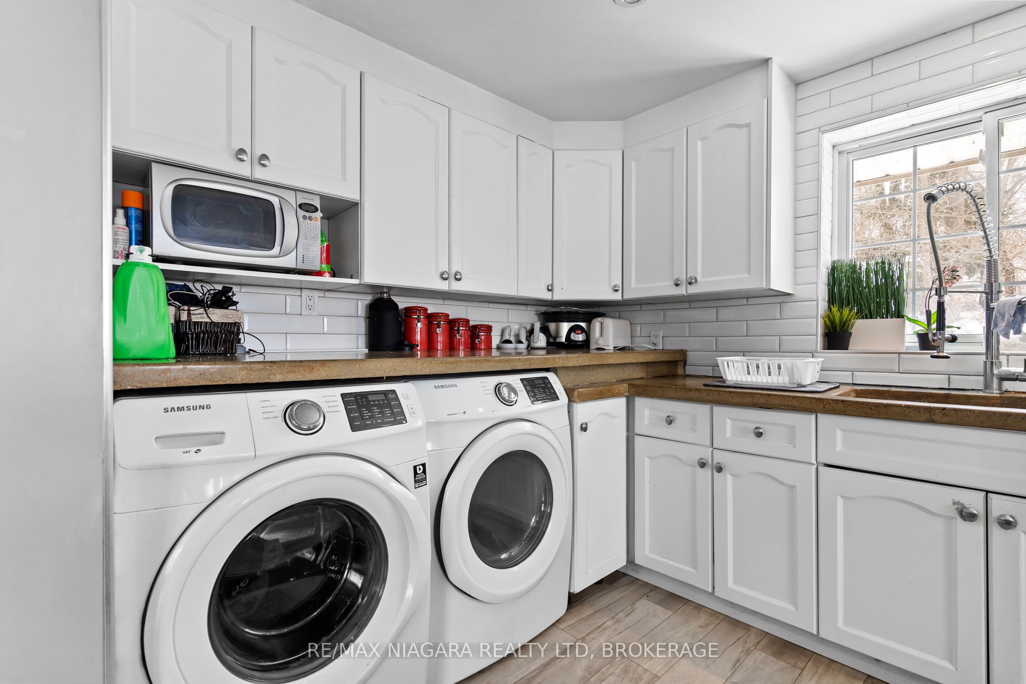 12 Cedar Street Property Photo 16