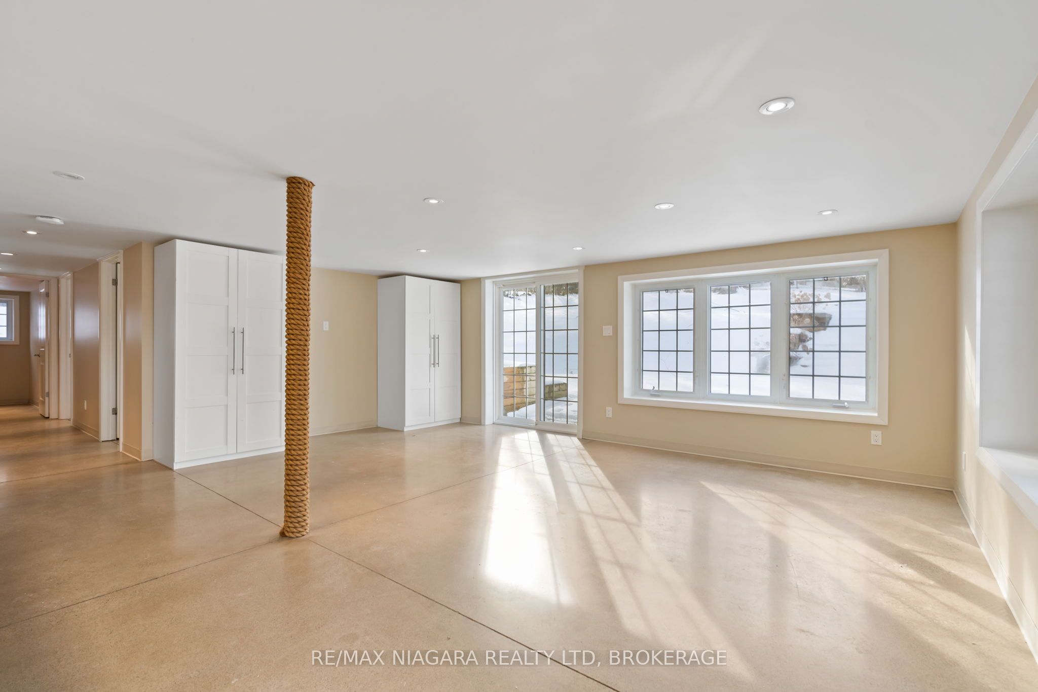 12 Cedar Street Property Photo 29