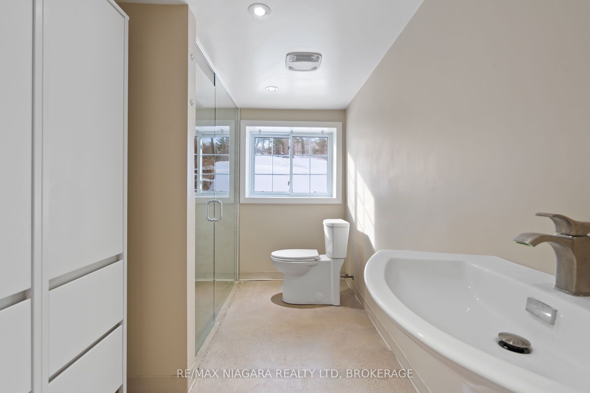 12 Cedar Street Property Photo 36