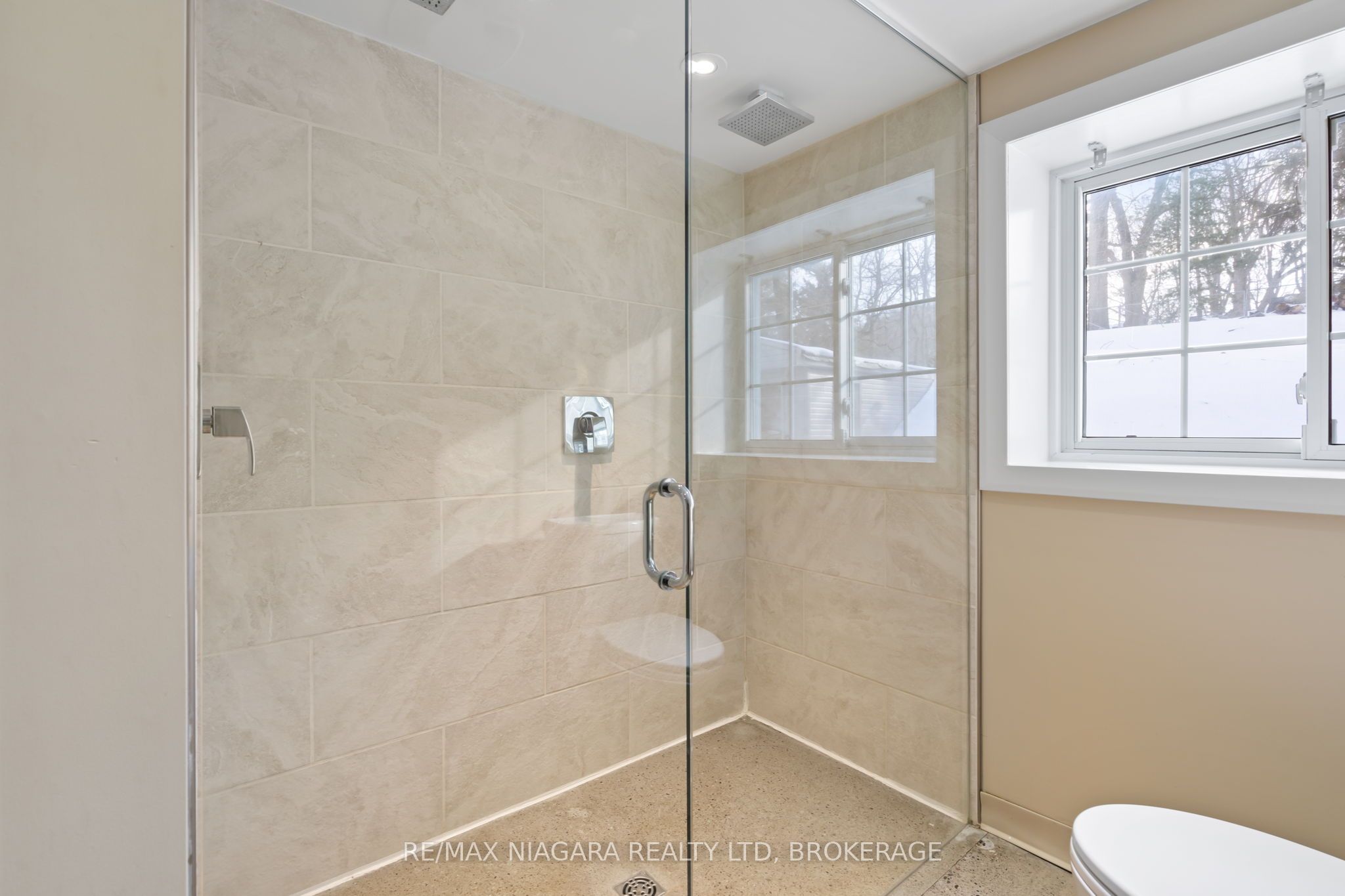 12 Cedar Street Property Photo 37