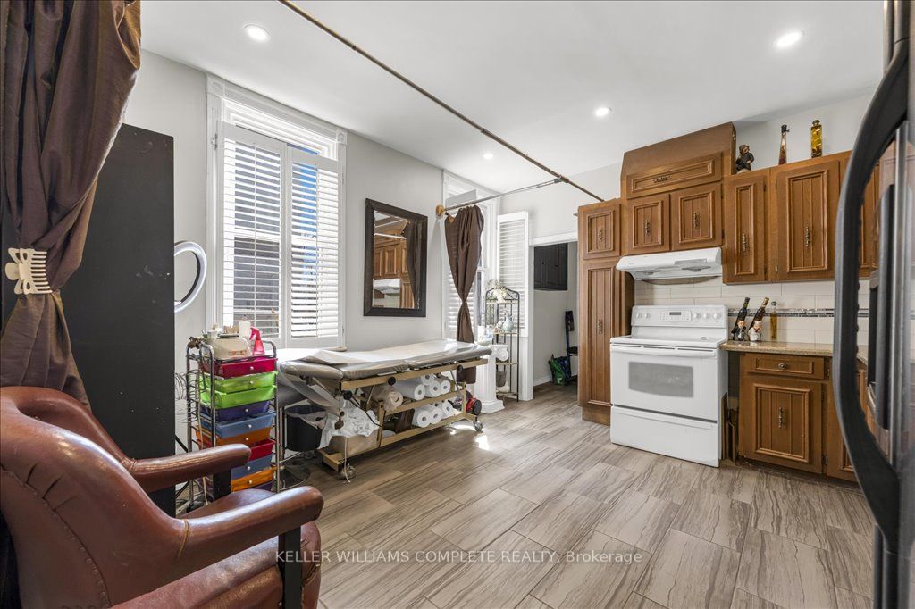123 Market Street Property Photo 10