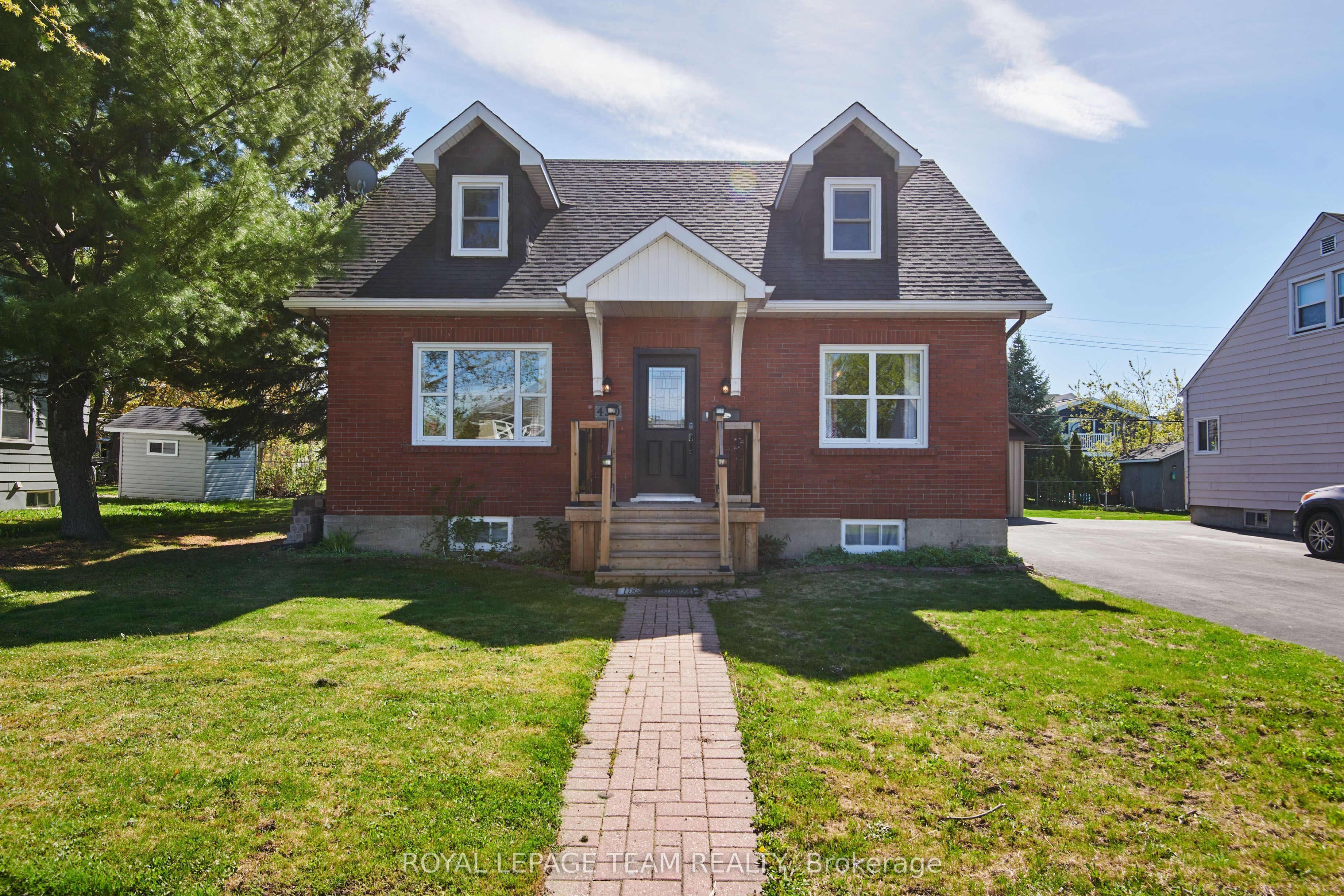 450 Dominion Street Property Photo
