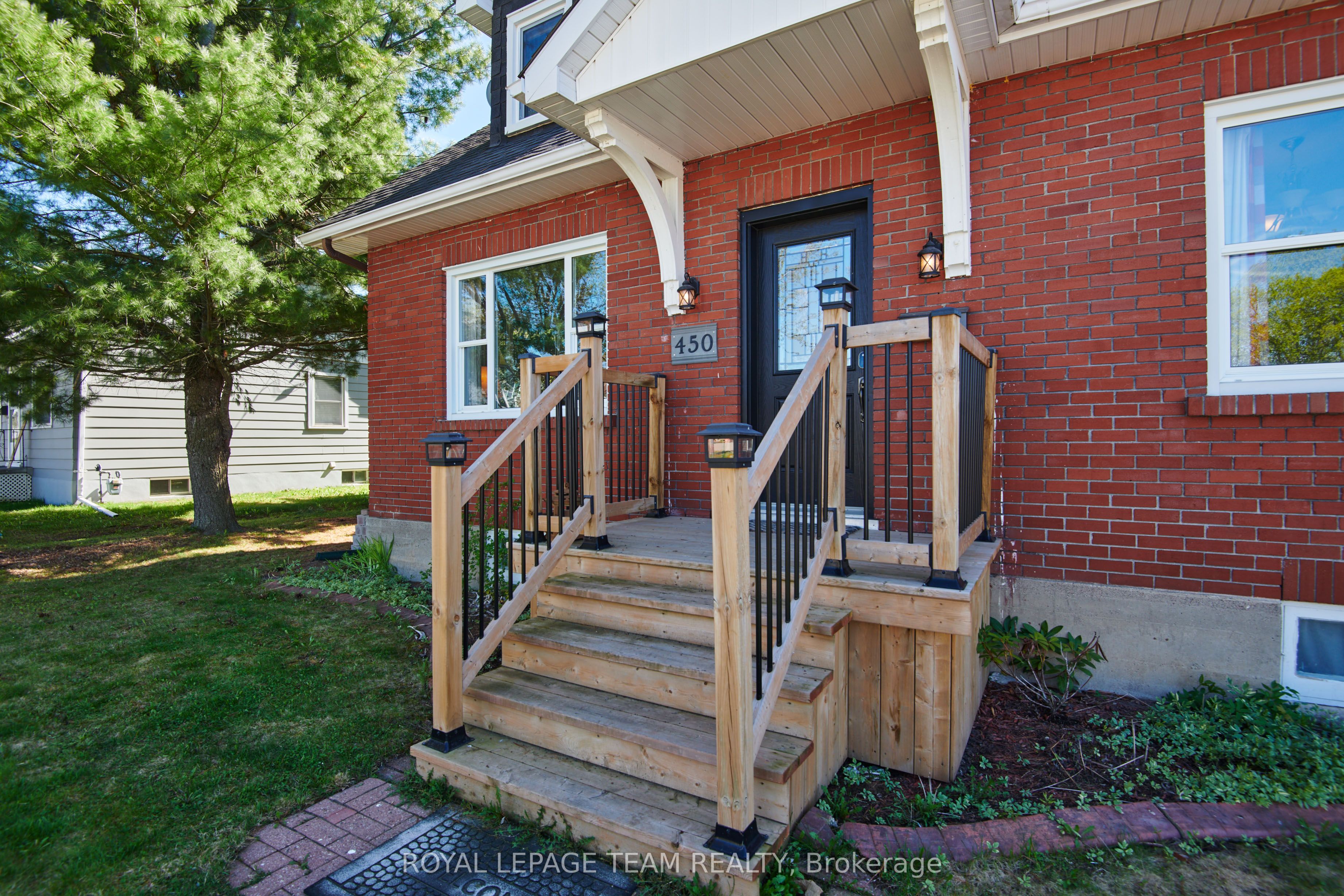450 Dominion Street Property Photo 3