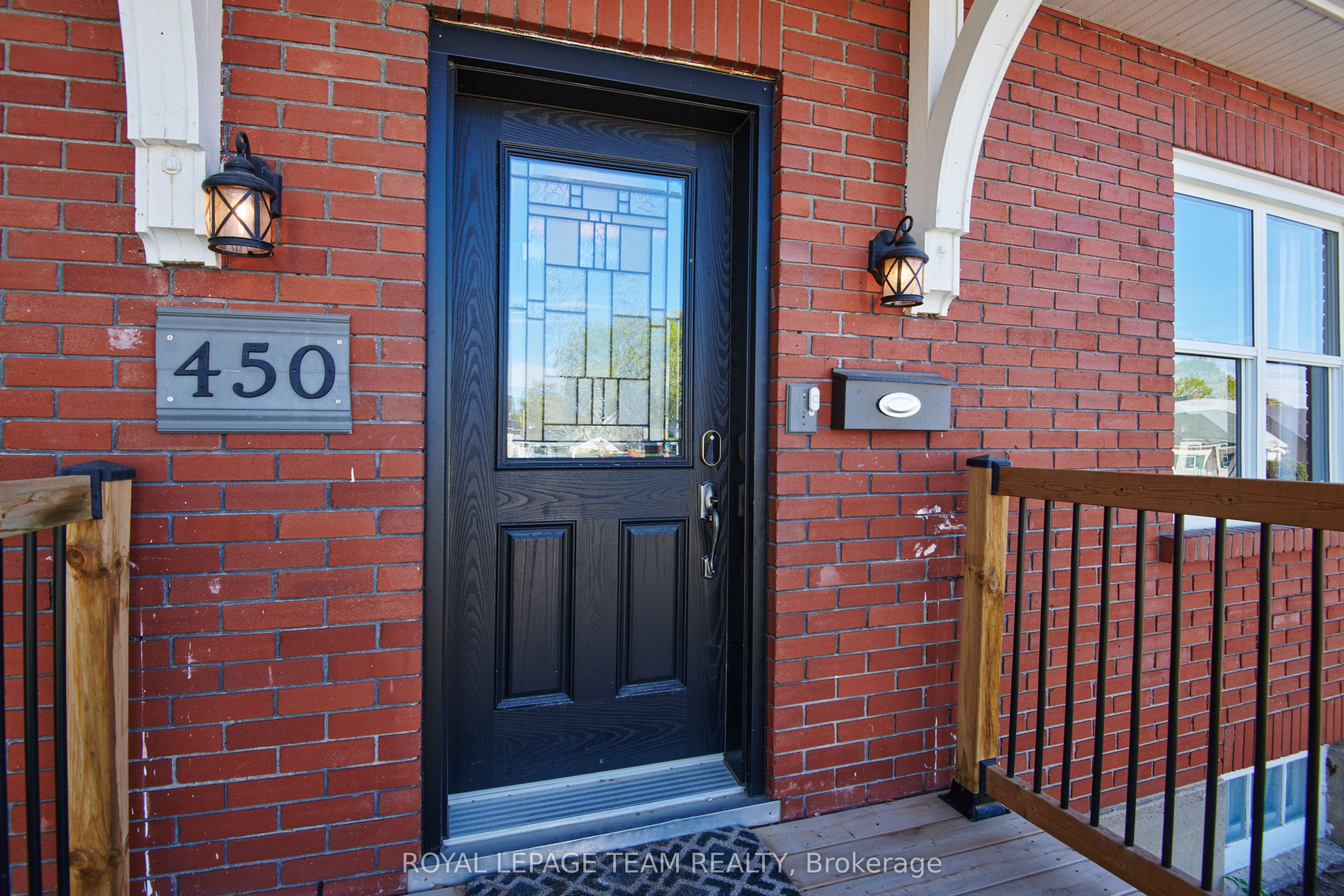 450 Dominion Street Property Photo 4