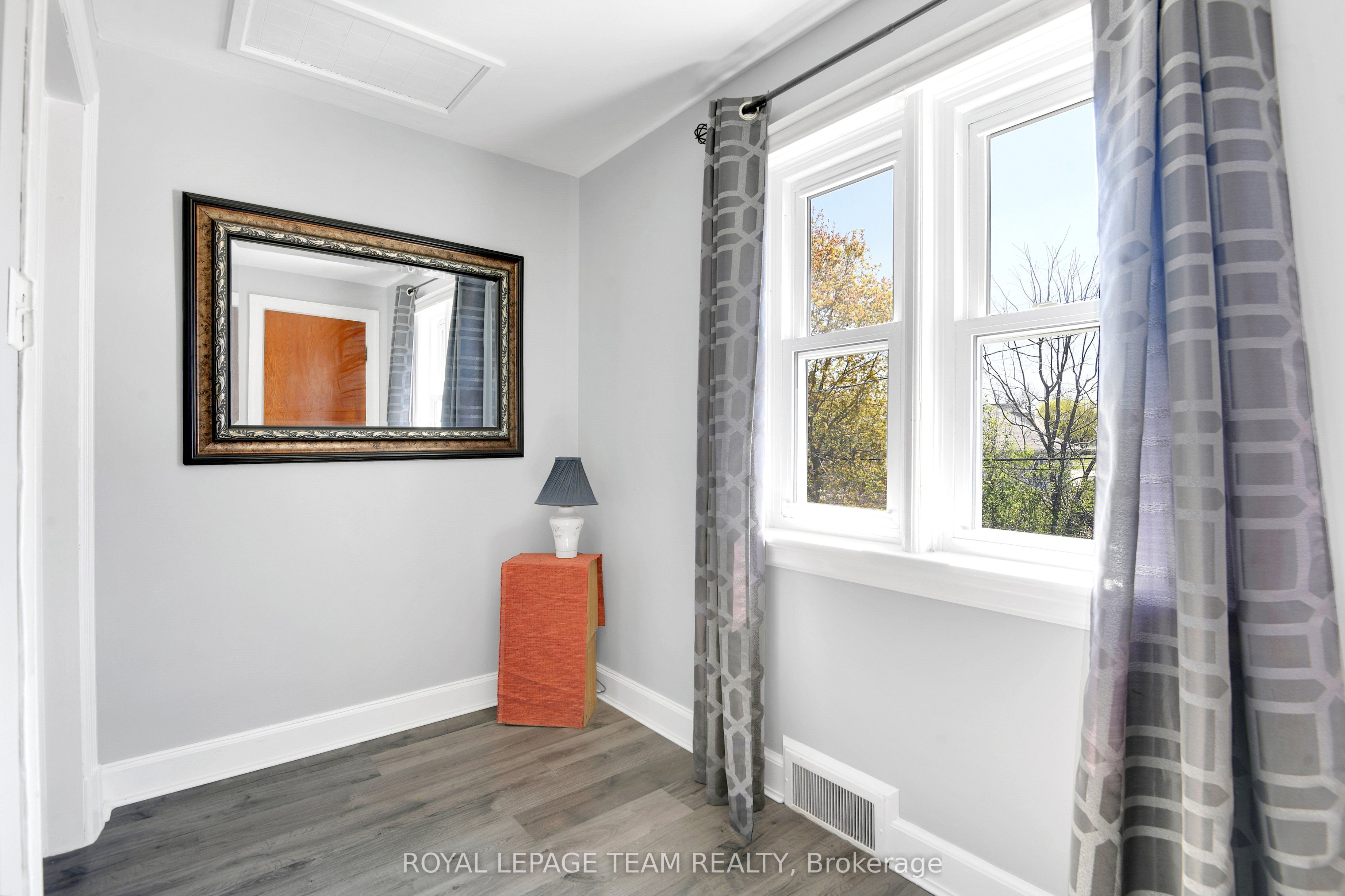 450 Dominion Street Property Photo 23