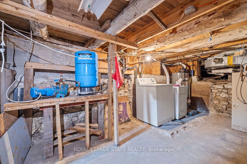 13 Broad Lane Property Photo 9