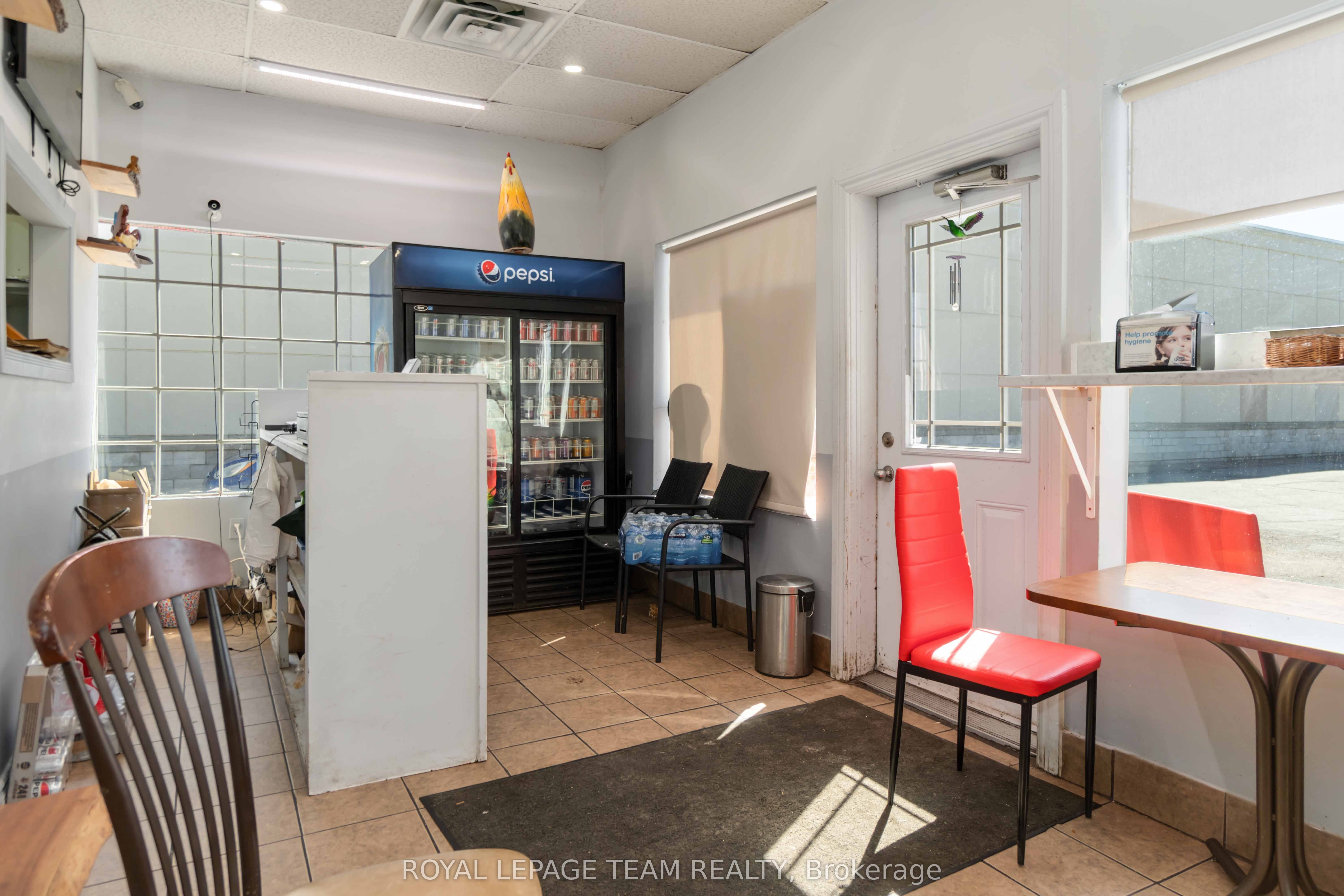 #8 - 75 Elgin Street Property Photo 8