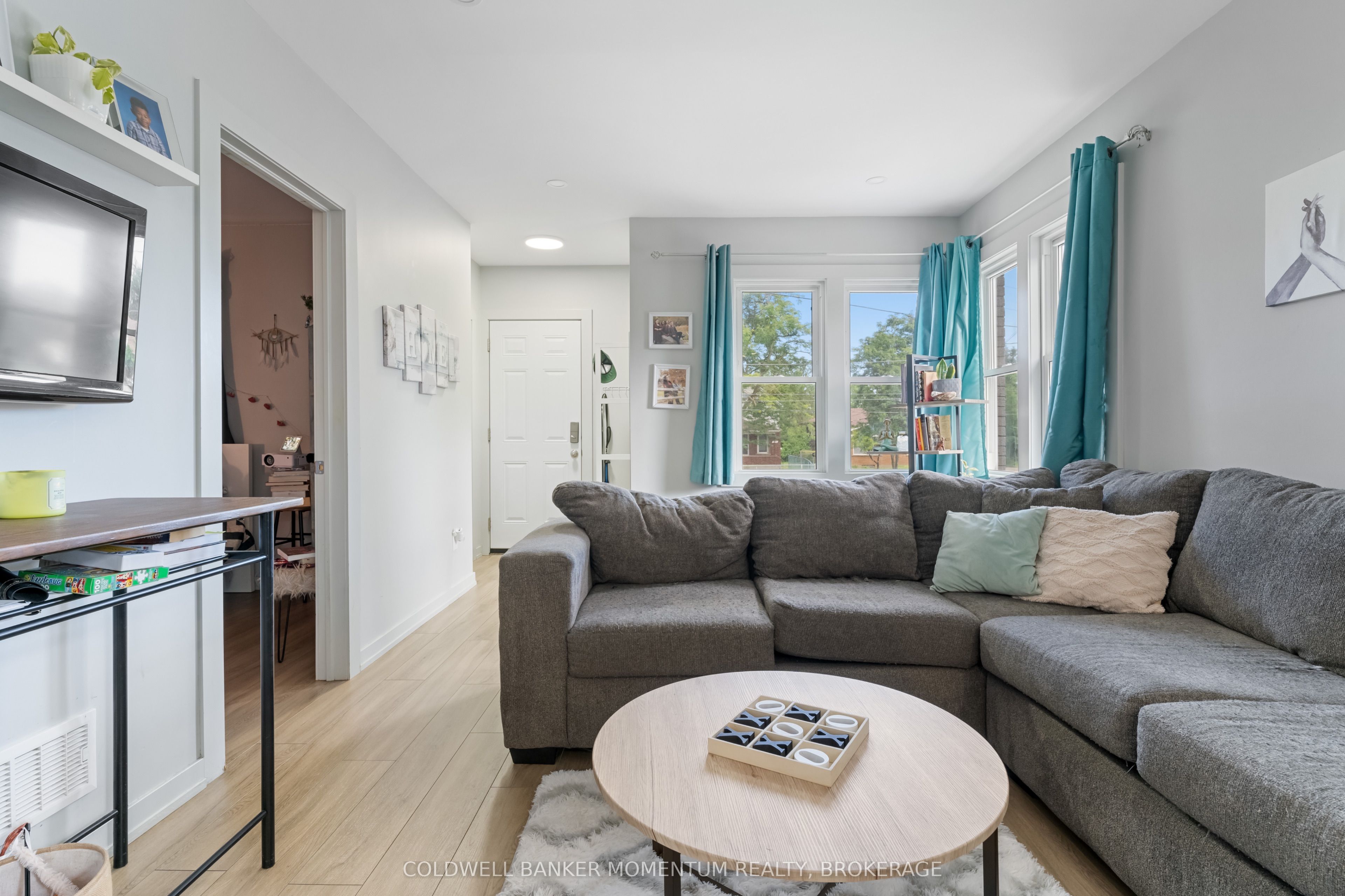 366 Carlton Street Property Photo 14