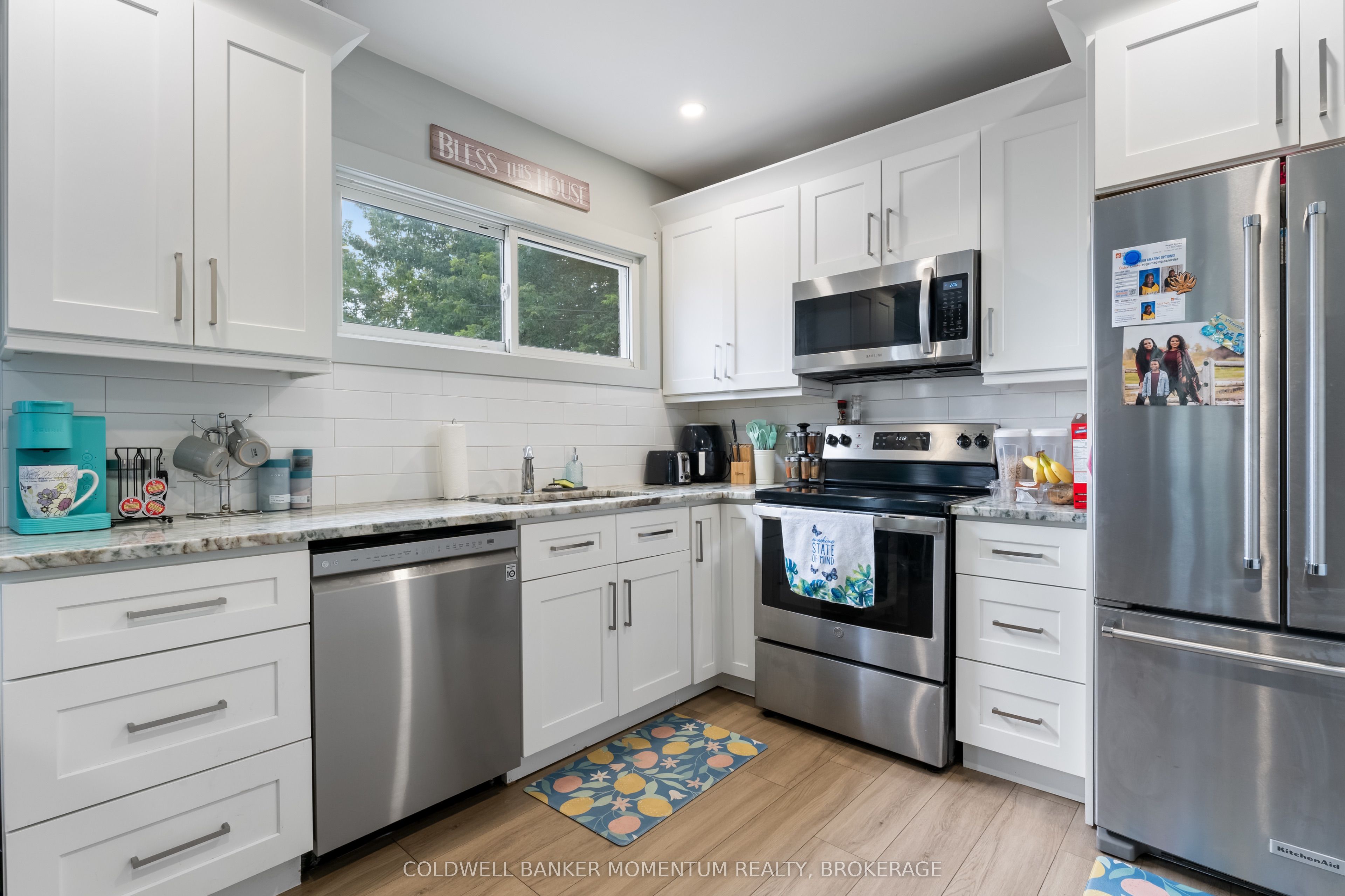 366 Carlton Street Property Photo 18