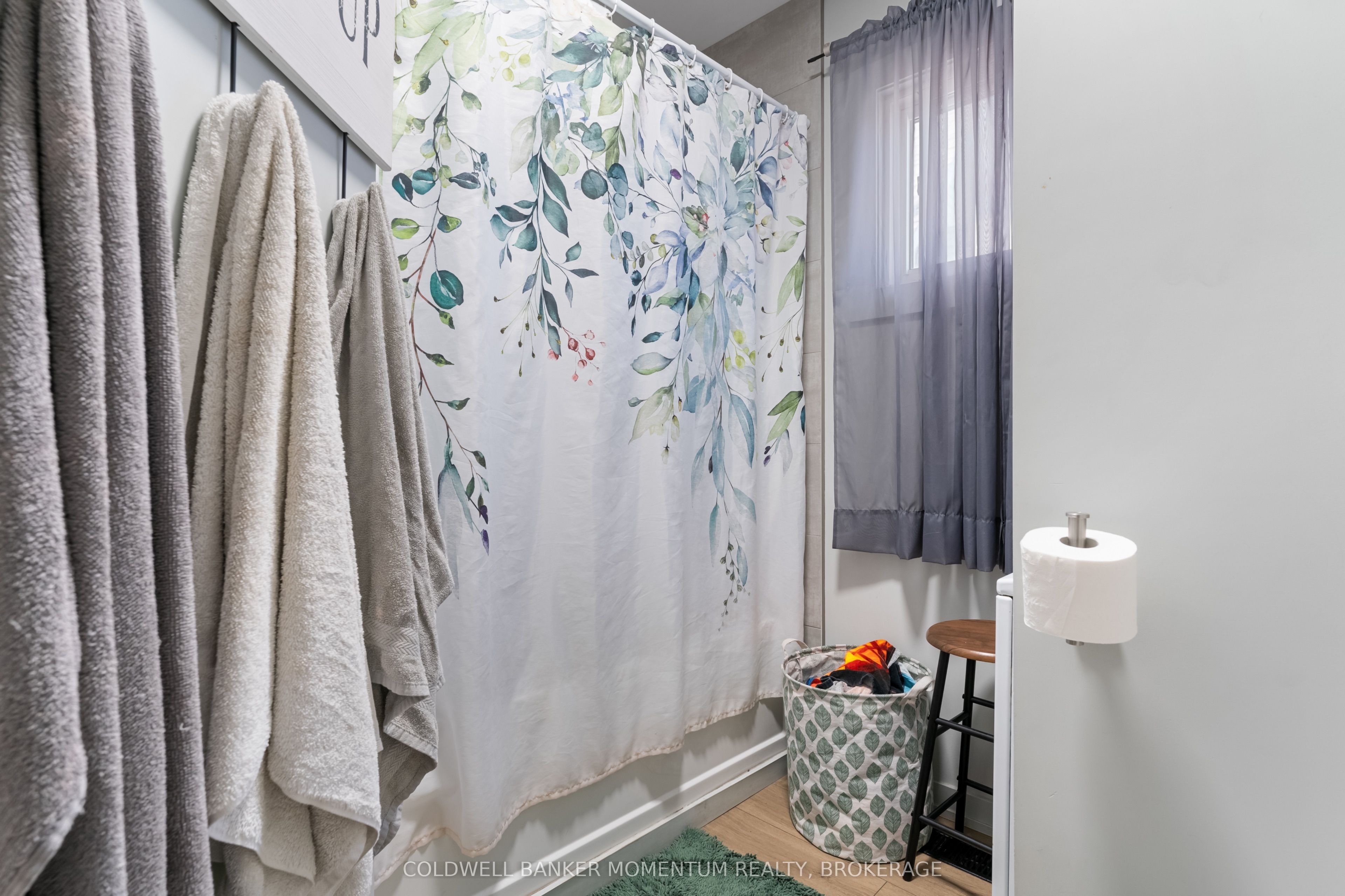 366 Carlton Street Property Photo 24