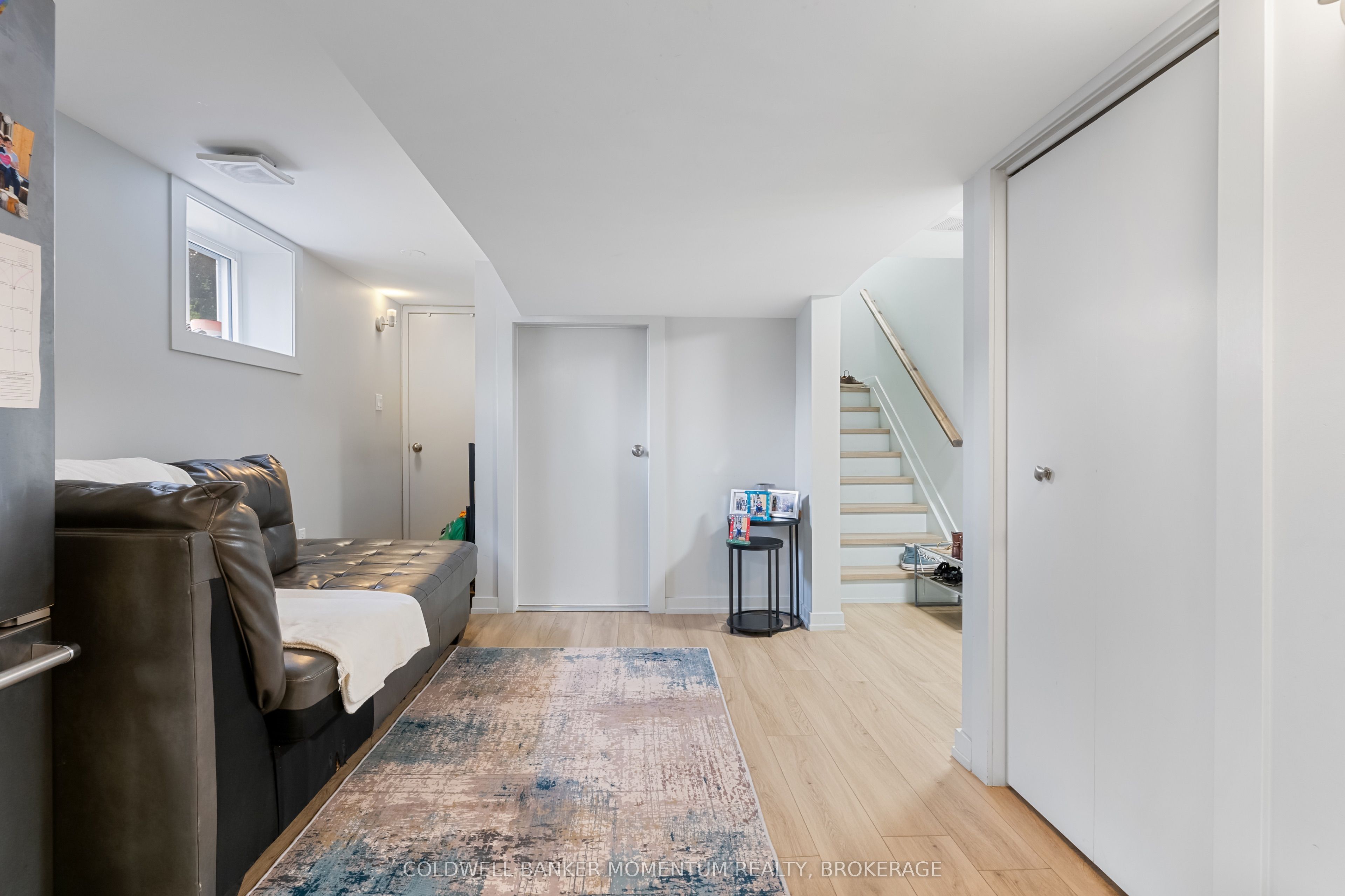366 Carlton Street Property Photo 32