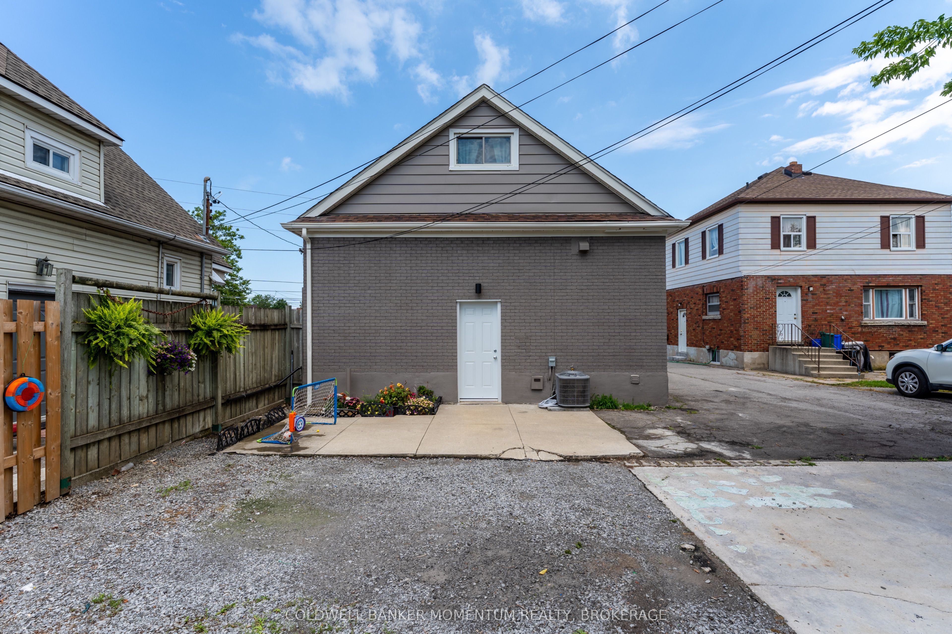 366 Carlton Street Property Photo 49