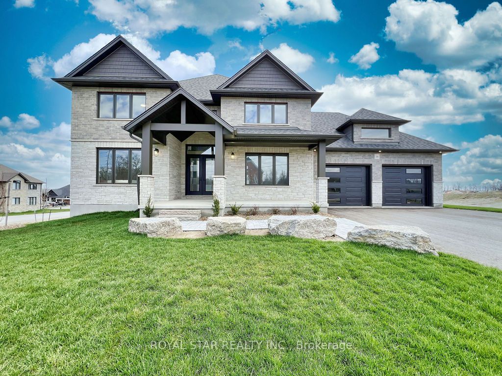 38 Charles Currie Crescent Property Photo 1