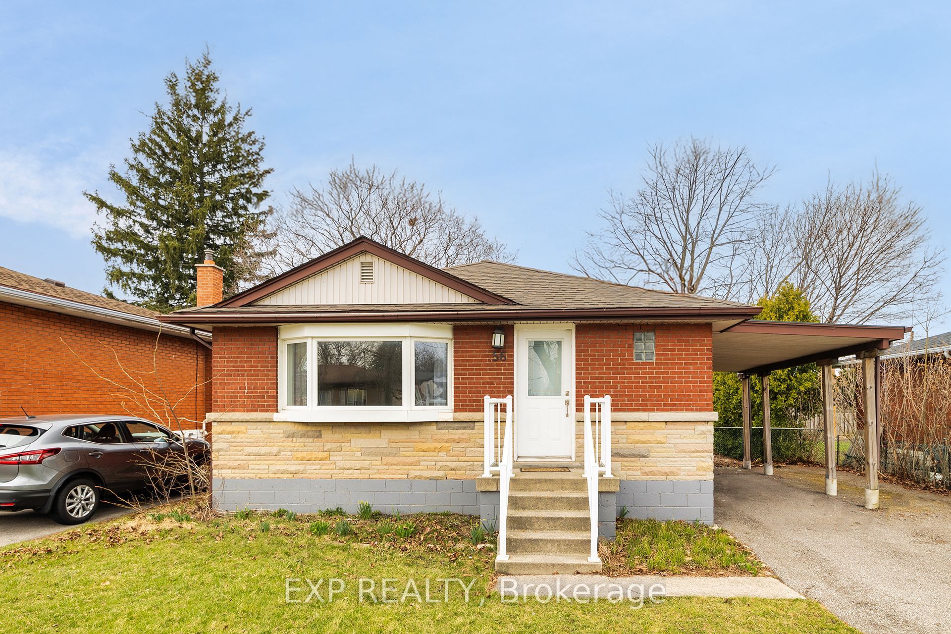 56 Toby Crescent Property Photo 1