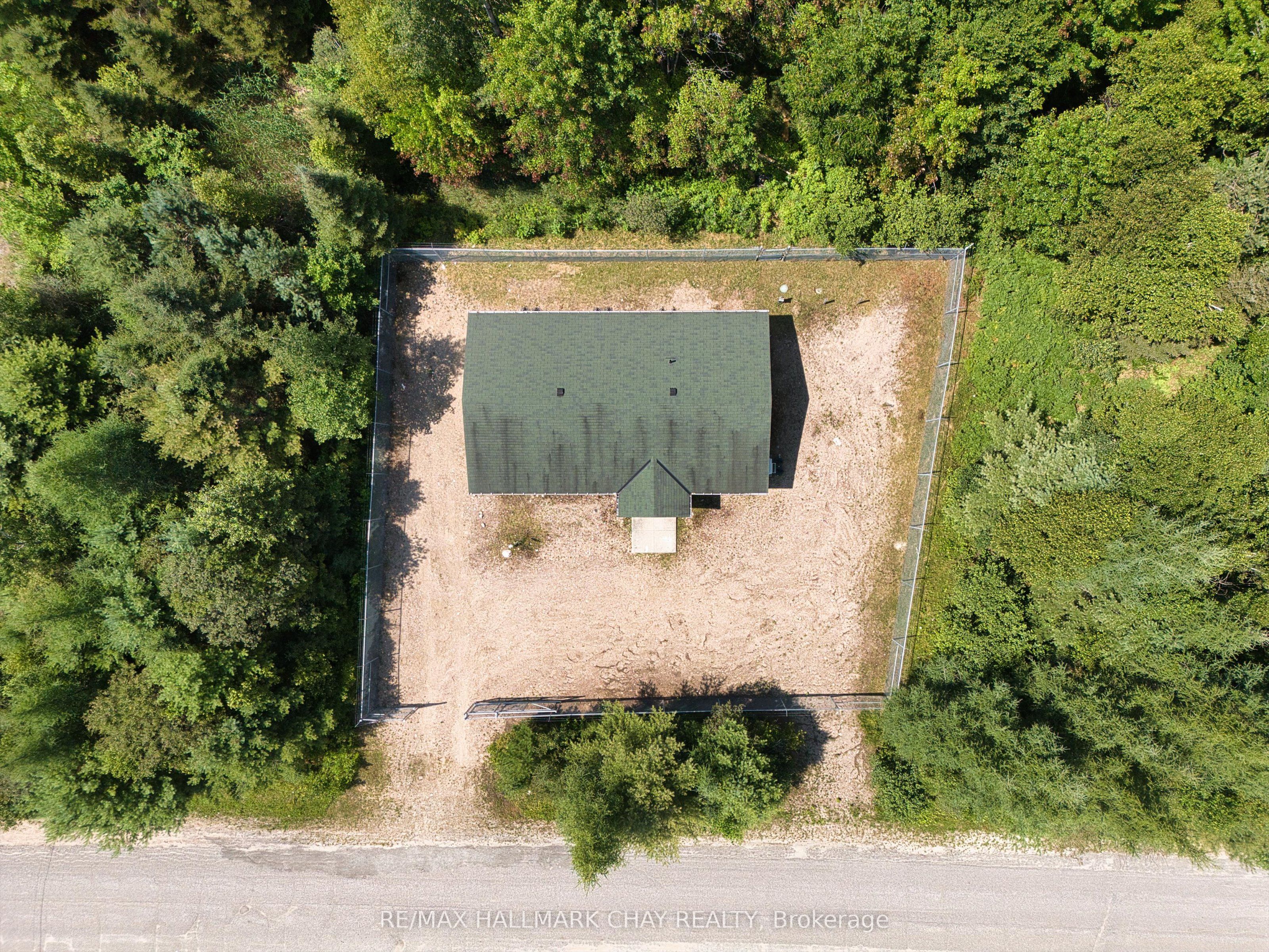 10 Commerce Court Property Photo 3