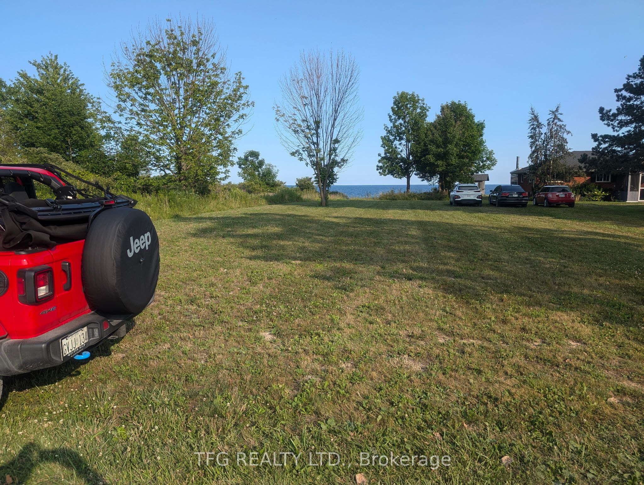 888 Hiawatha Beach Property Photo 6