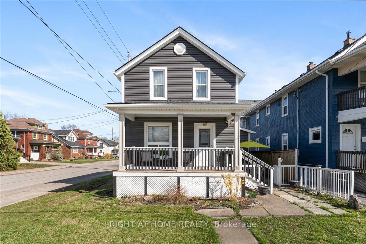 4945 Maple Street Property Photo