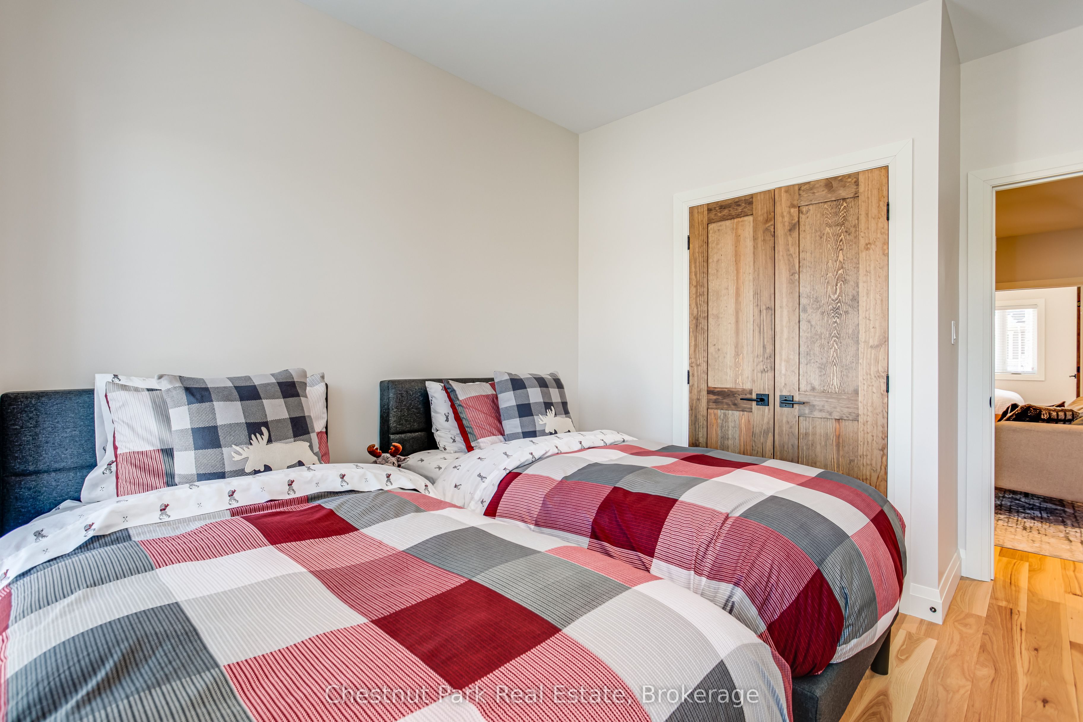 106 Alpine Springs Court 10 Property Photo 9