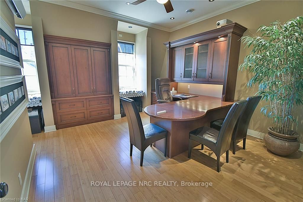 #3 - 128 Lake Street Property Photo 4