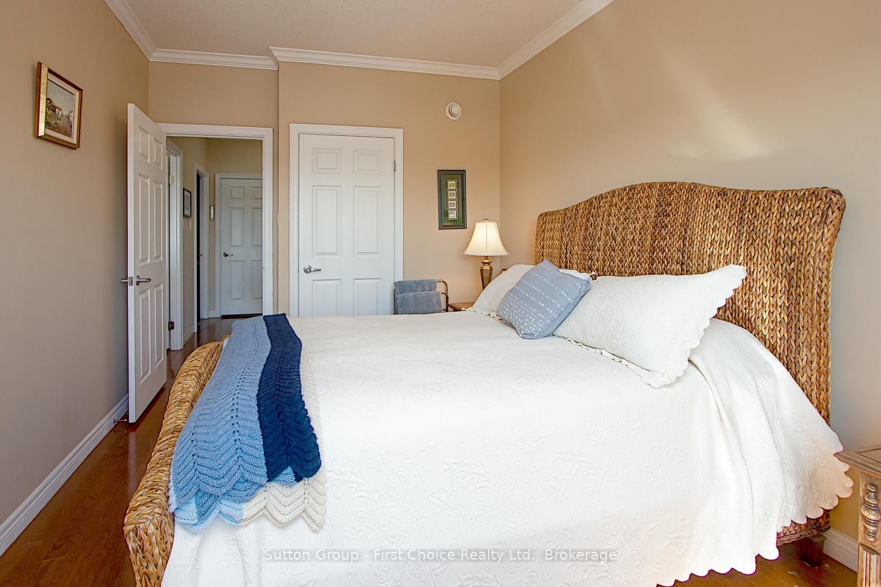 160 Romeo Street 504 Property Photo 13