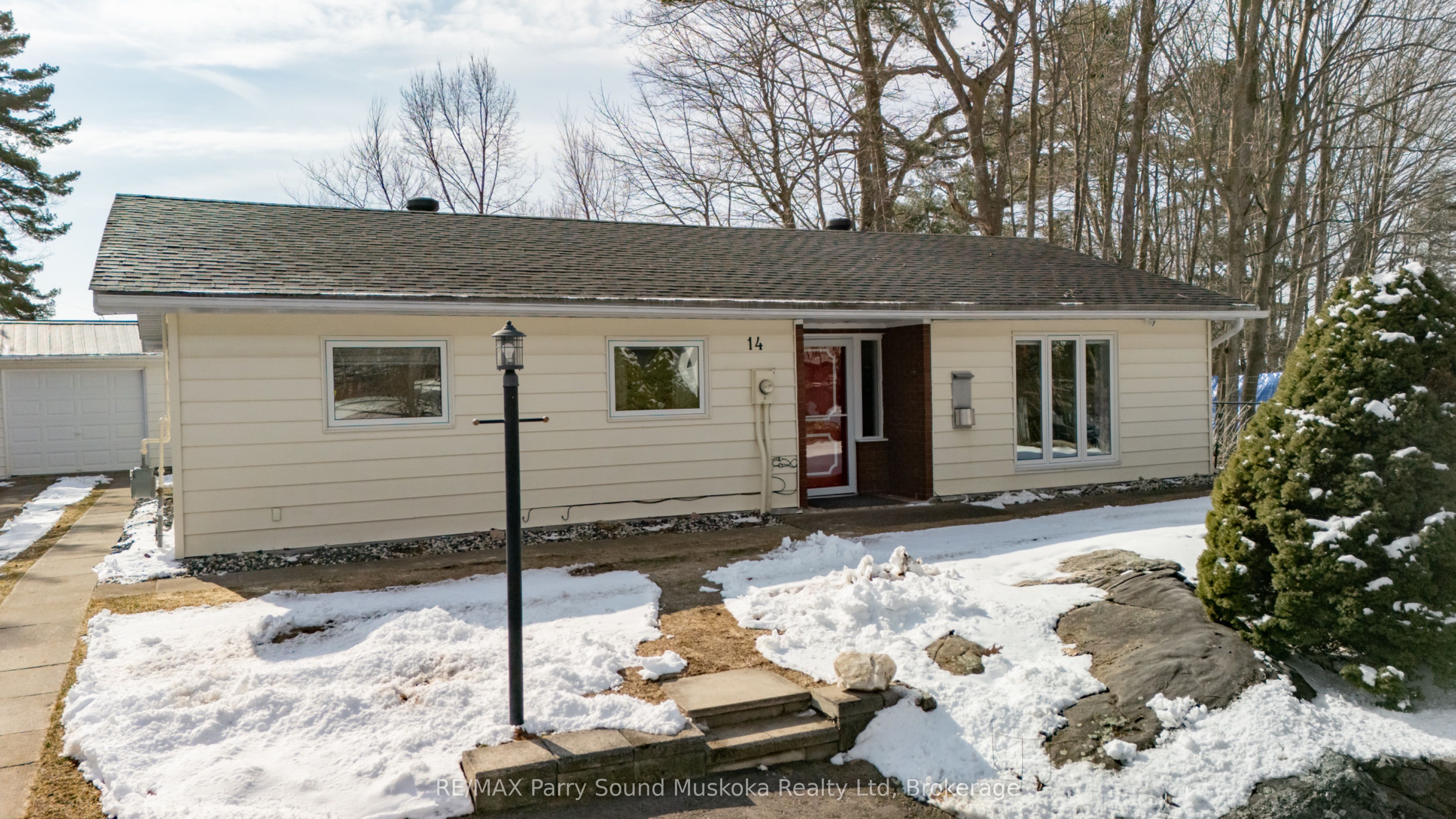 14 Burritt Street Property Photo 1
