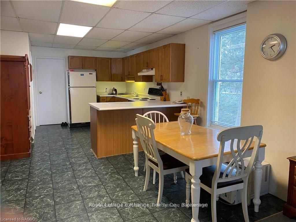 247 Broadway Street Property Photo 4