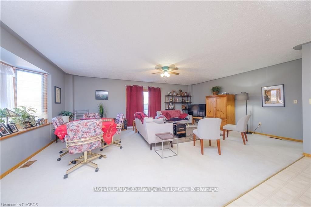 247 Broadway Street Property Photo 12