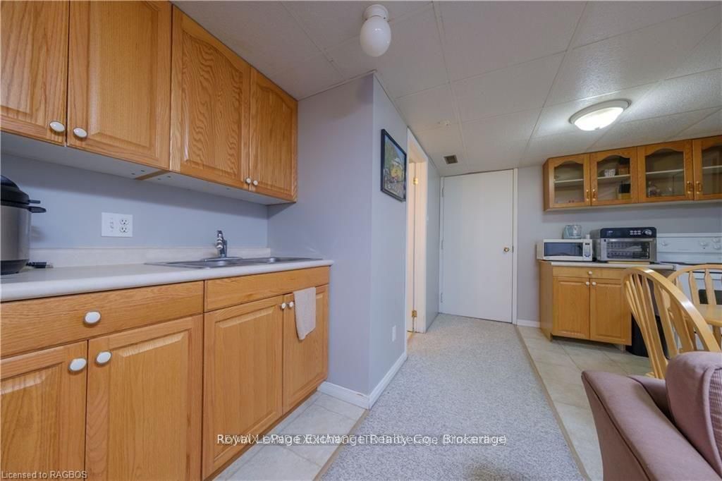 247 Broadway Street Property Photo 22