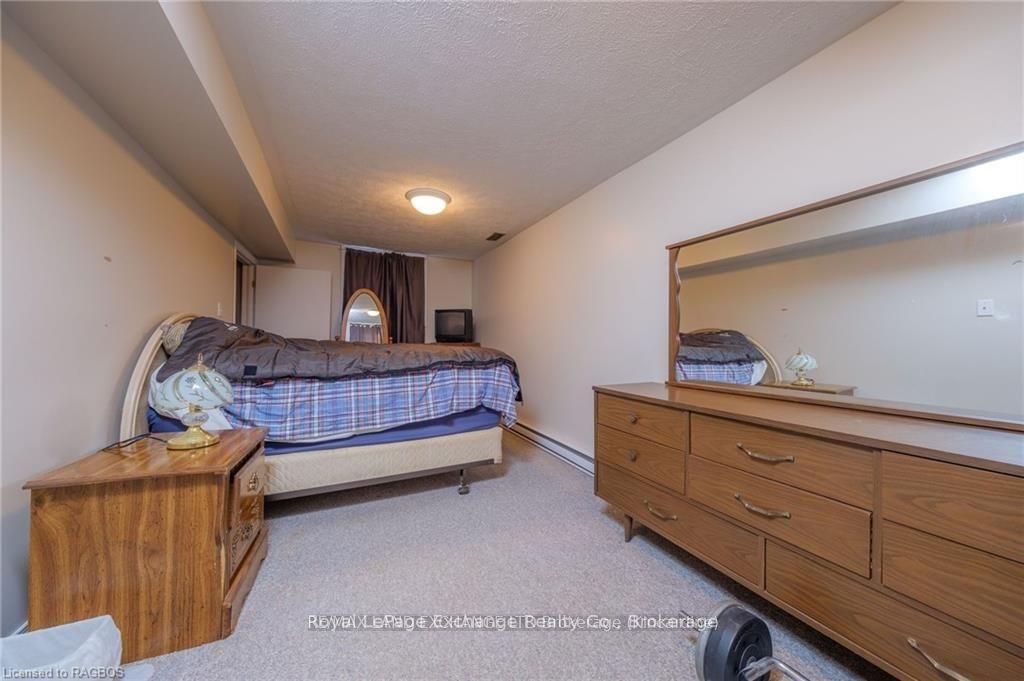 247 Broadway Street Property Photo 24