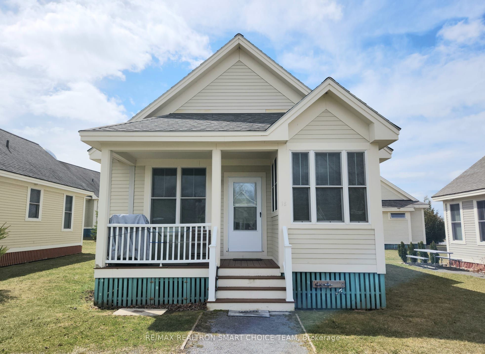 18 Meadow View Lane Property Photo