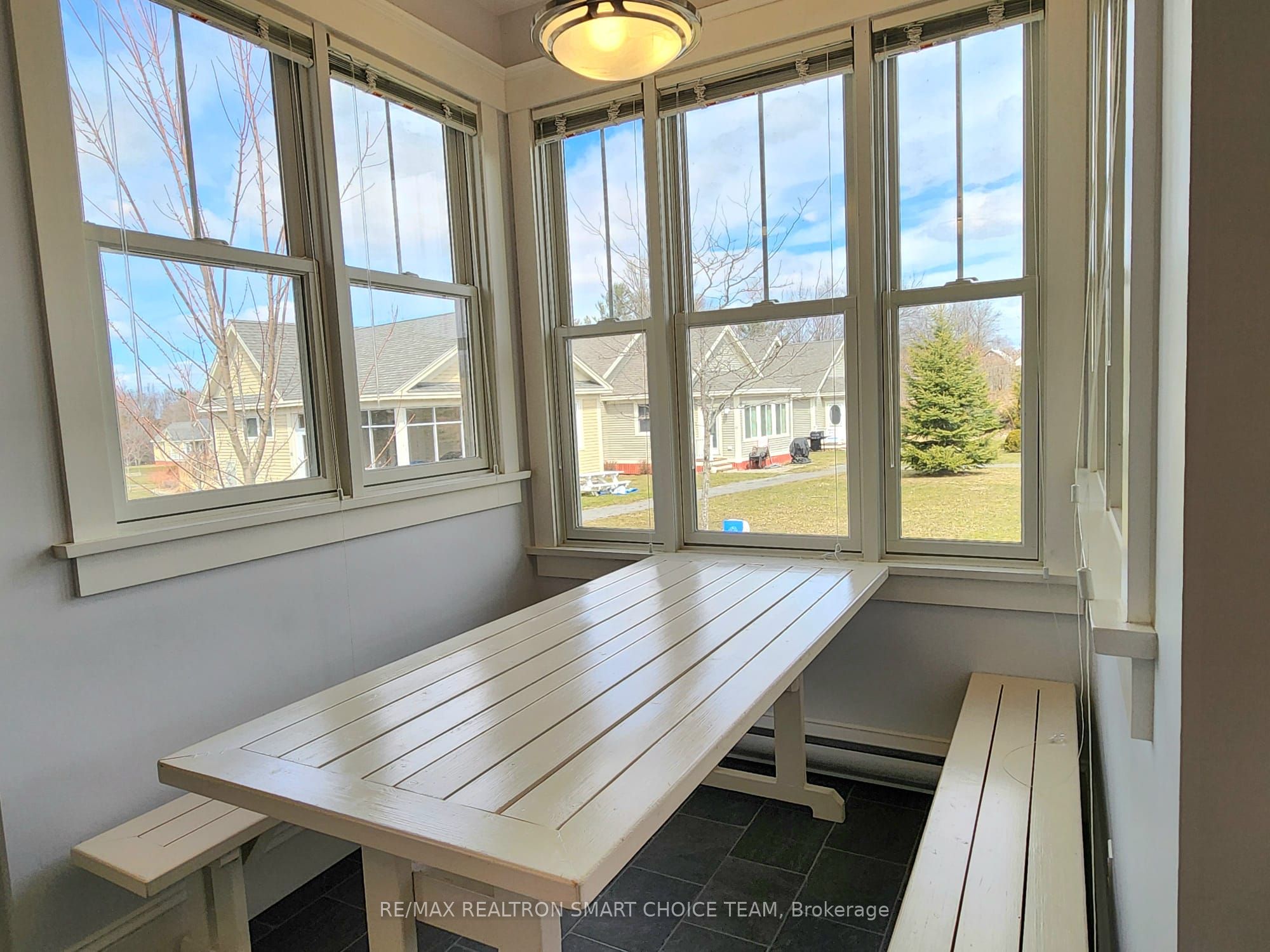 18 Meadow View Lane Property Photo 7