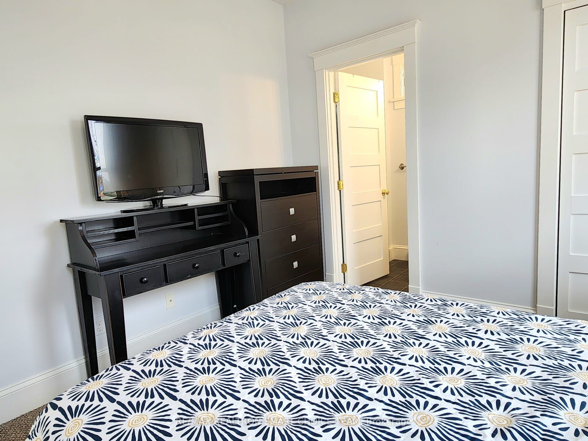18 Meadow View Lane Property Photo 17
