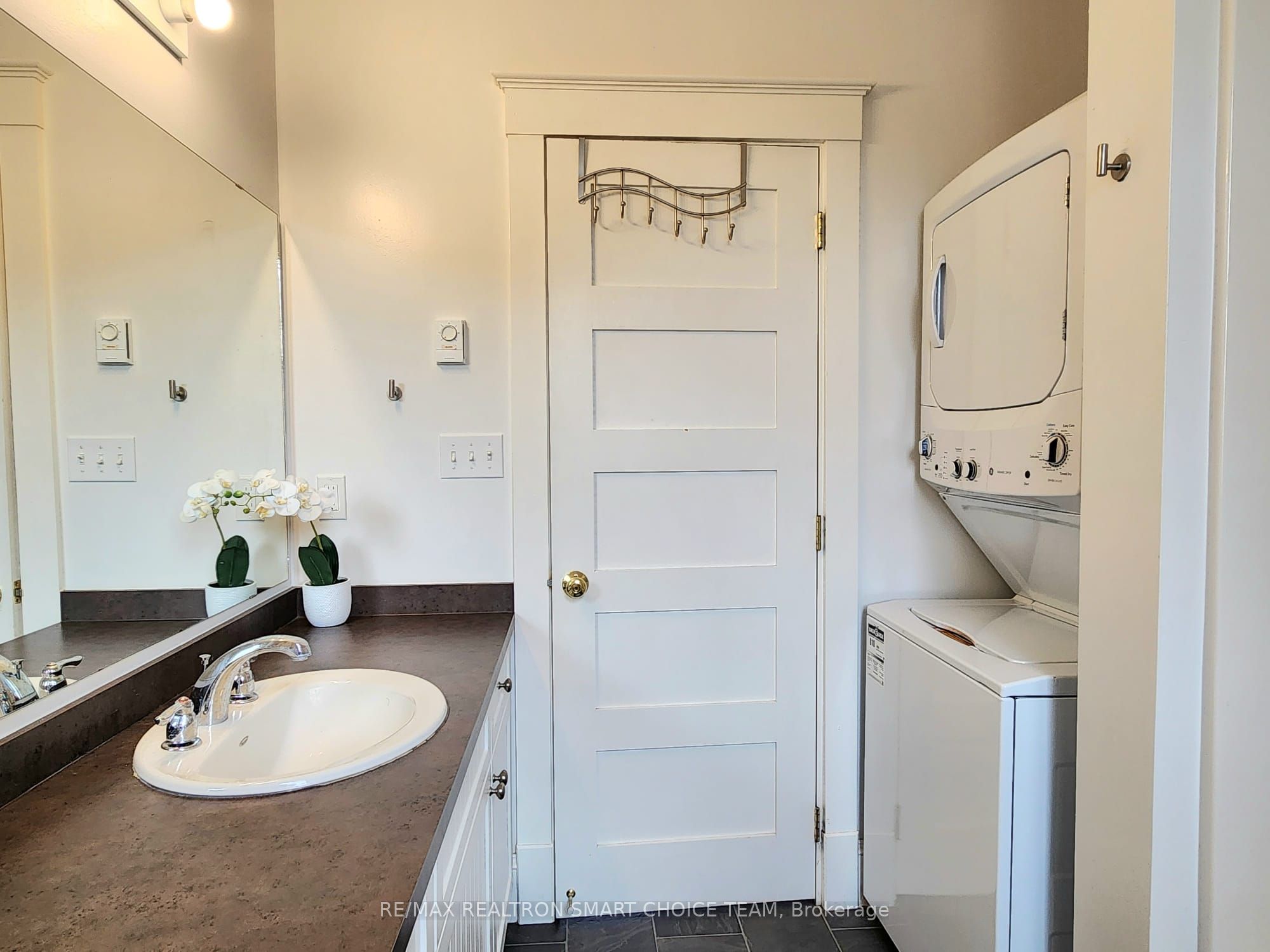 18 Meadow View Lane Property Photo 23