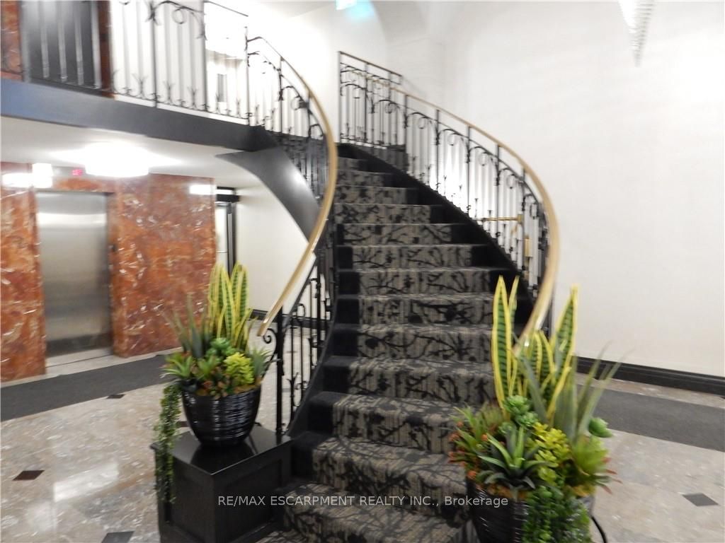 500 Green Road 1512 Property Photo 7