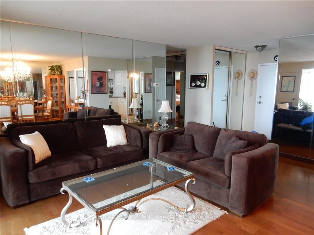 500 Green Road 1512 Property Photo 13