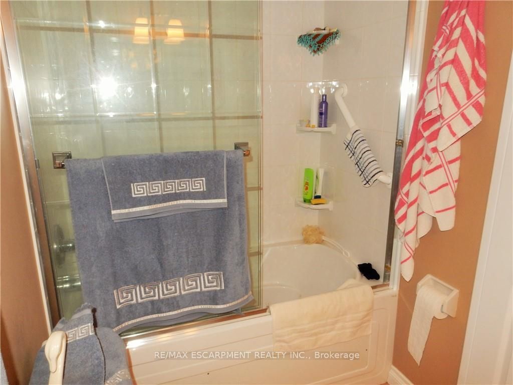 500 Green Road 1512 Property Photo 26