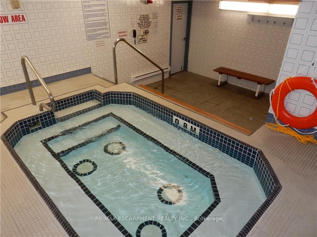 500 Green Road 1512 Property Photo 40