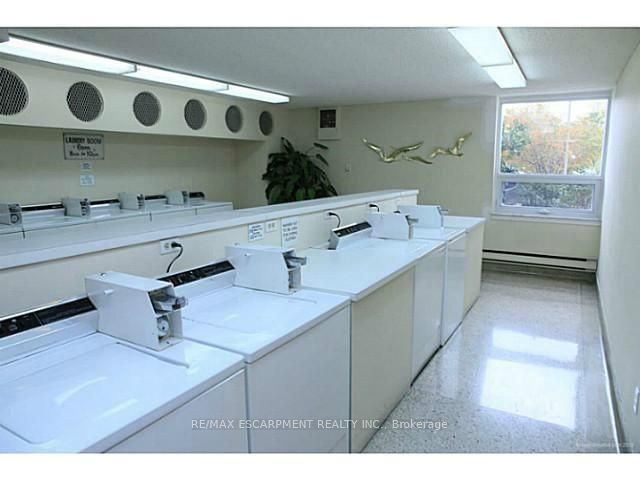 500 Green Road 1512 Property Photo 44