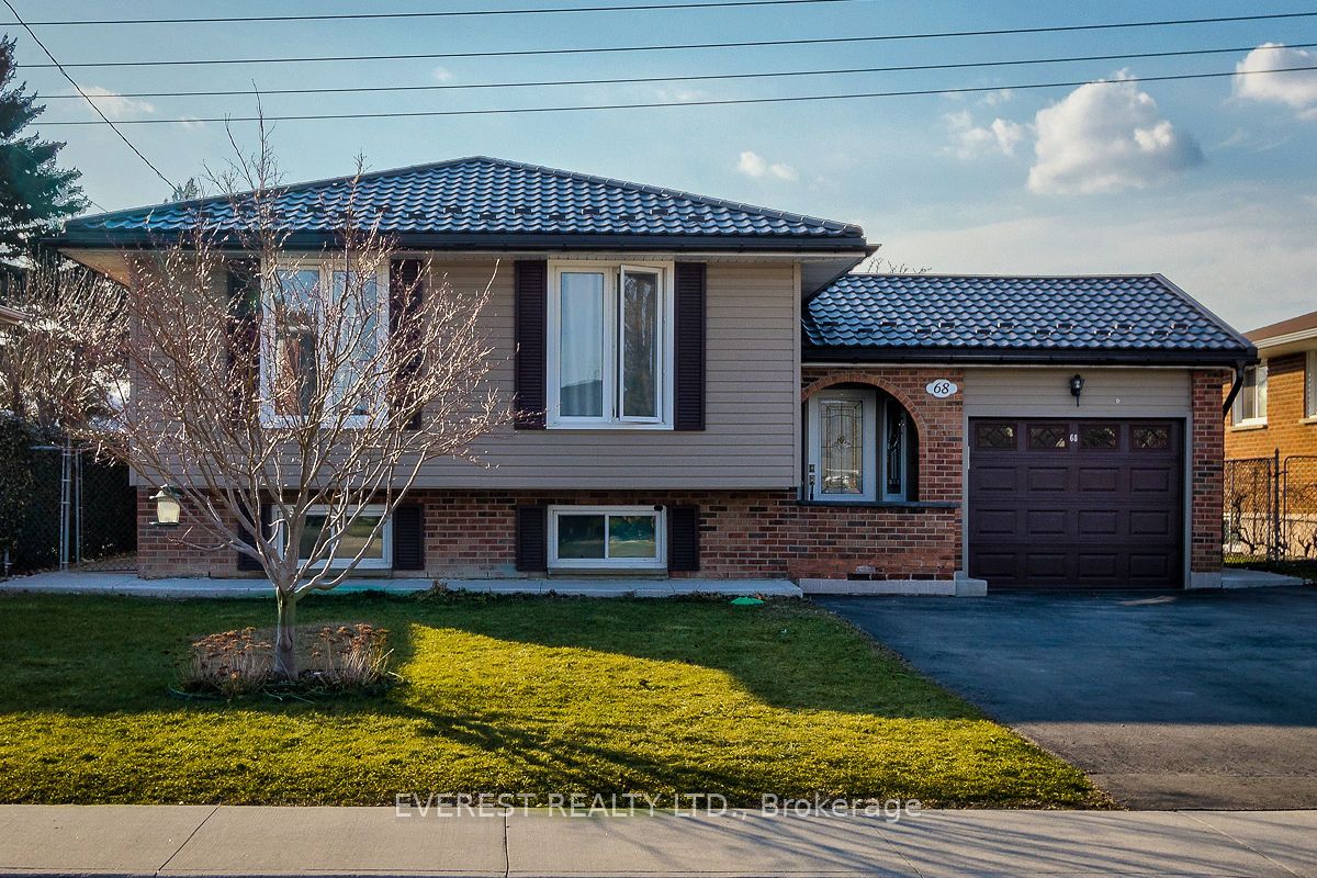 68 Forest Hill Cres Property Photo 1