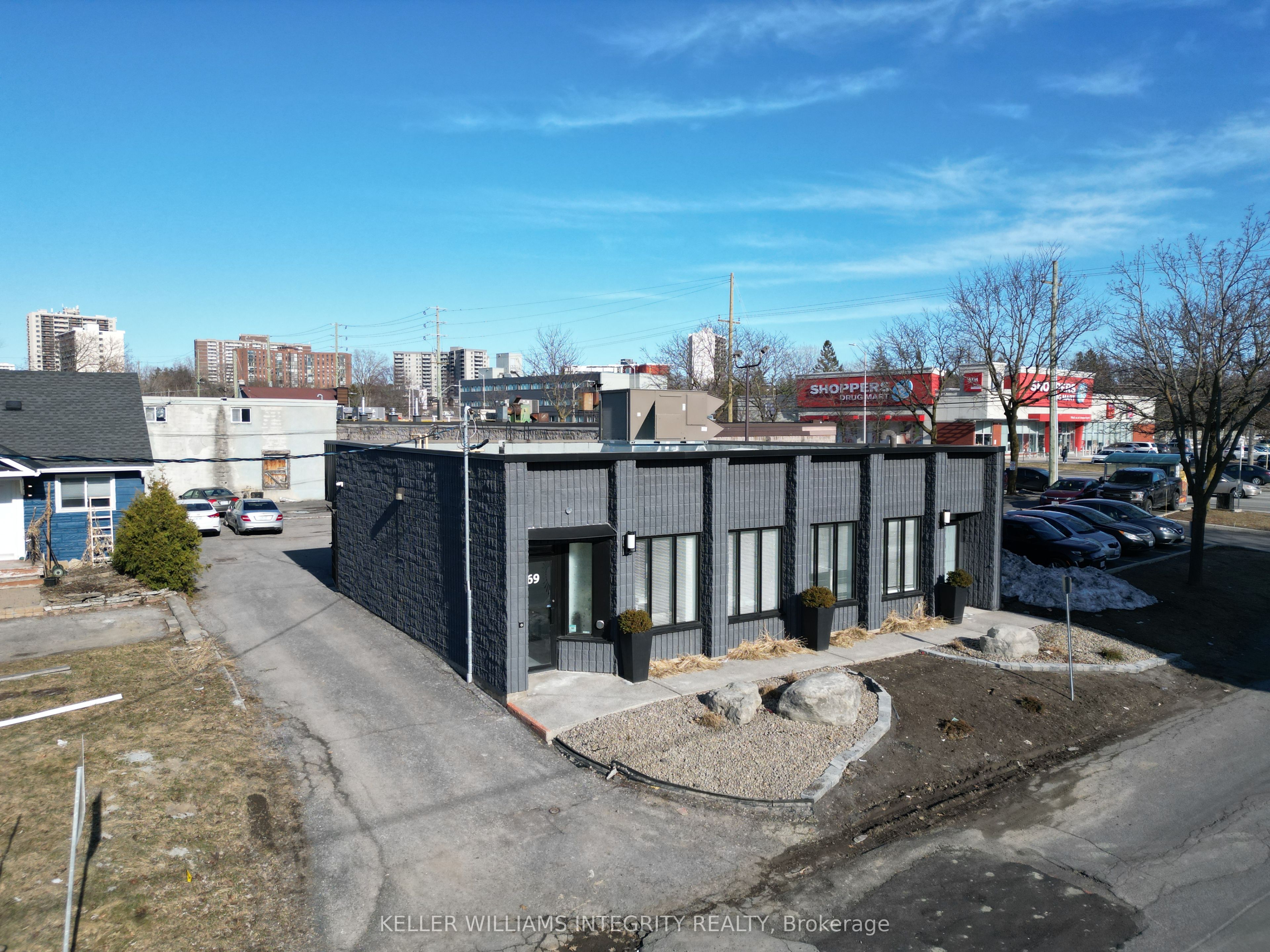 69 Kempster Avenue Property Photo 3