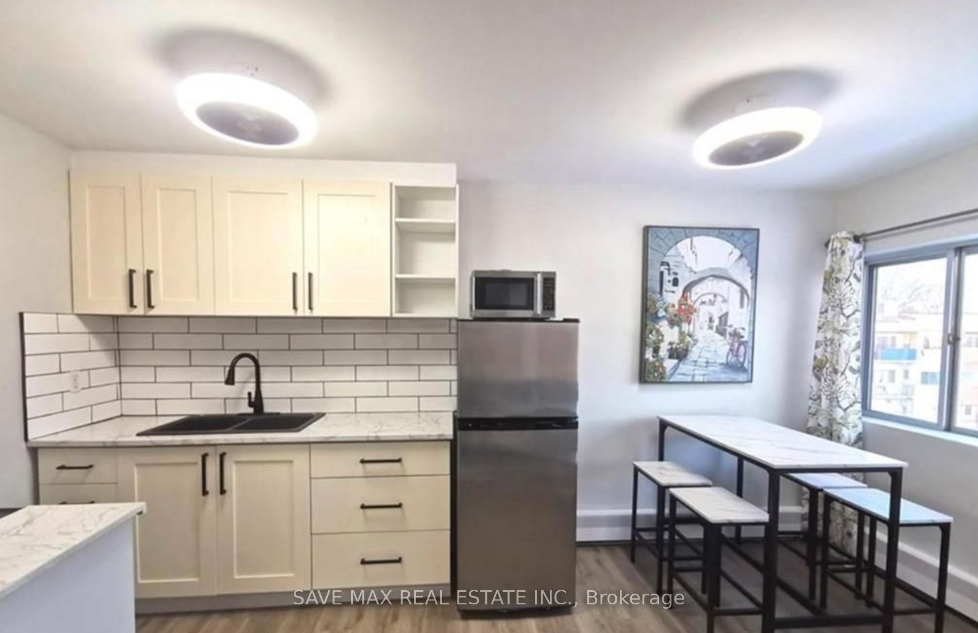 1170 Hamilton Road 304 Property Photo 1