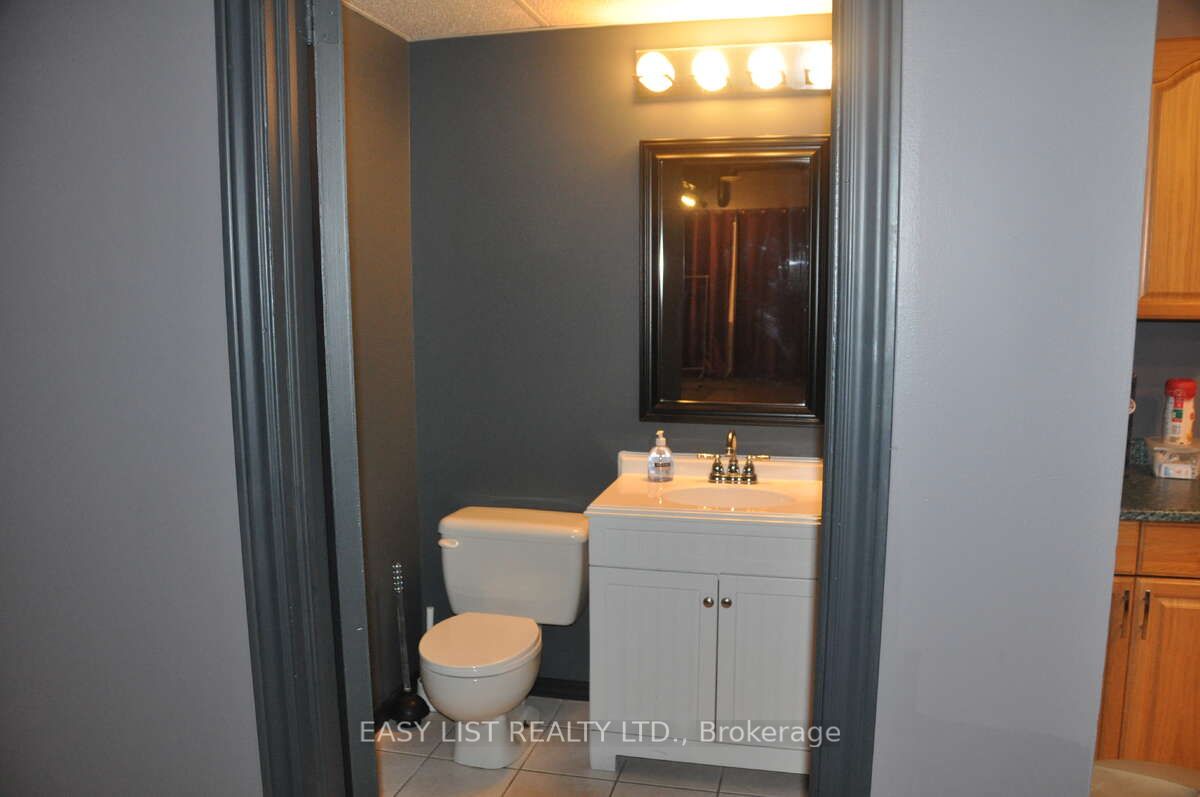 #34 - 5470 Canotek Road Property Photo 10