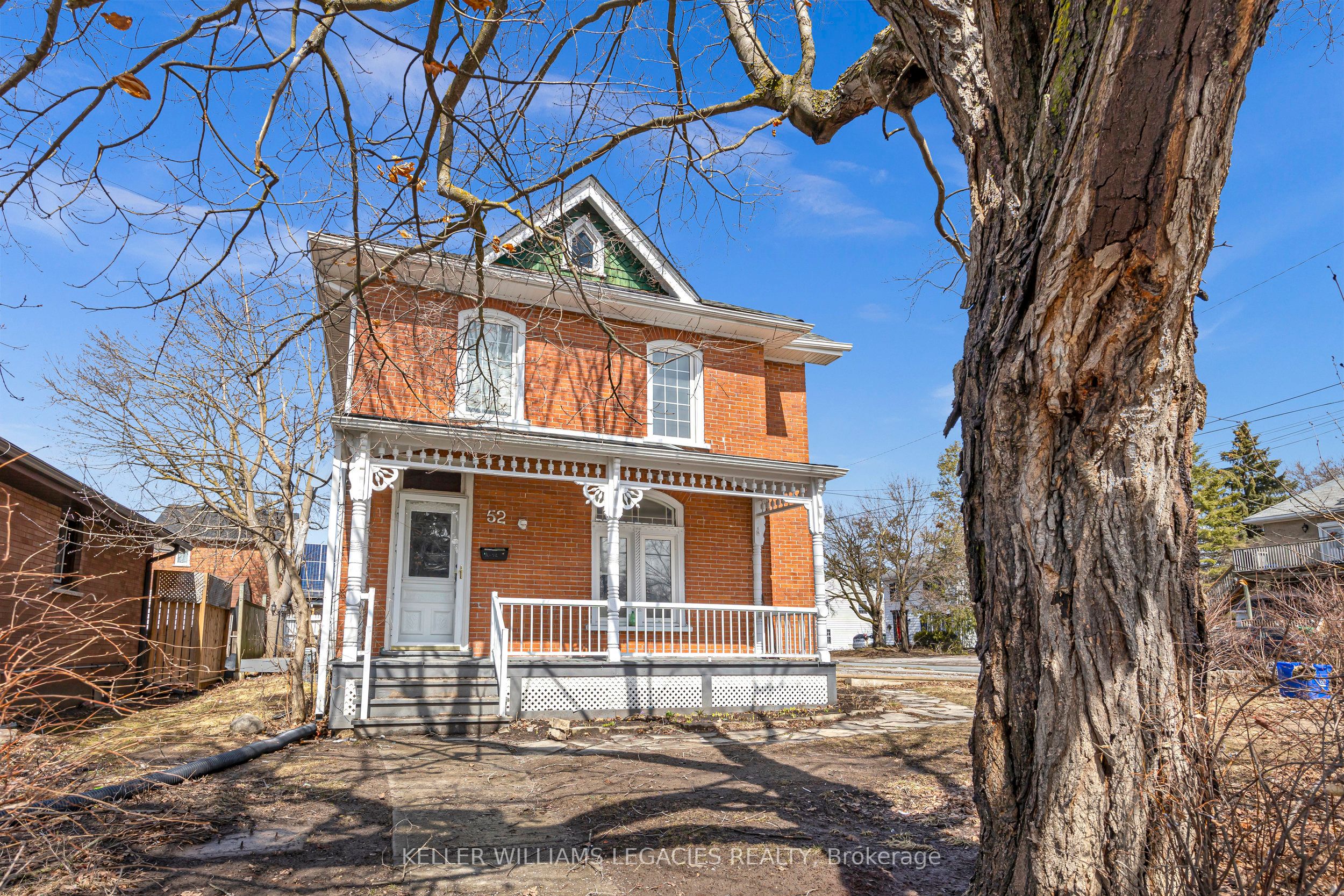 52 Victoria Avenue N